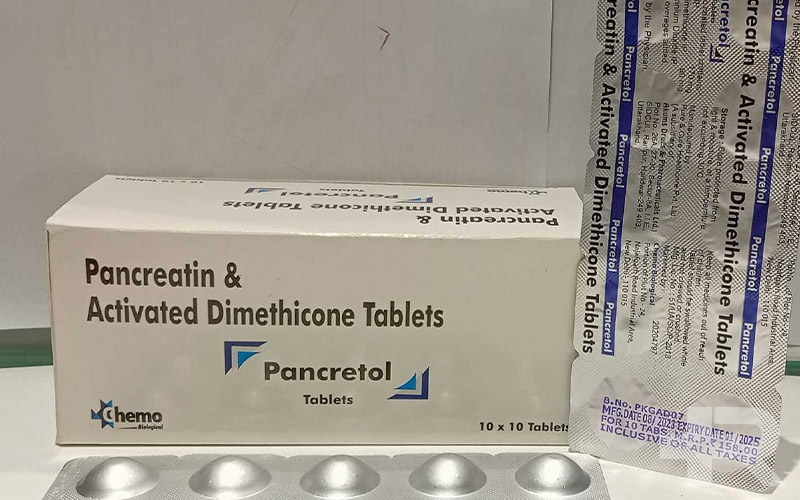 قرص دایمتیکون عوارض خاصی نداشته و در بیشتر افراد به خوبی تحمل می‌شود.