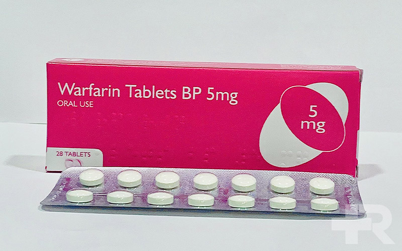قرص وارفارین یک داروی نسخه‌ای است.