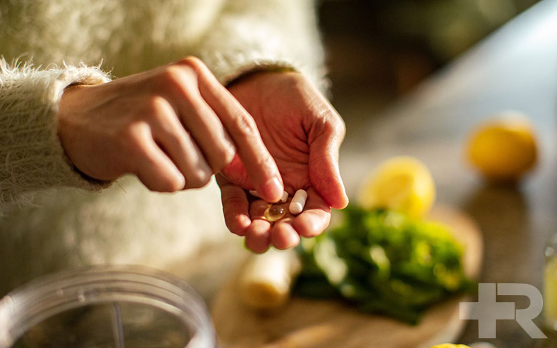 یکی از کاربردهای قرص زینک، سلامت مو و ناخن است.