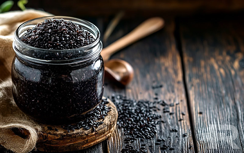 یکی از راه‌های مصرف سیاه دانه، مصرف ناشتا سیاه دانه در صبح است.