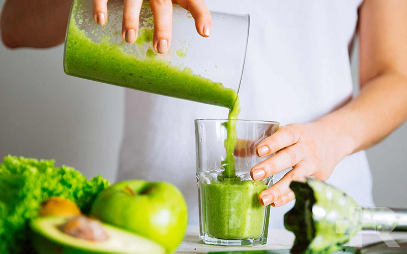 یکی از نکات مهم در مصرف آب کرفس ناشتا، اطلاع از طرز تهیه آن است.