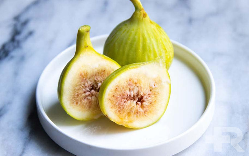 خواص انجیر یکی از خواص مهم انجیر زرد، کمک به سلامت دستگاه گوارش است.
