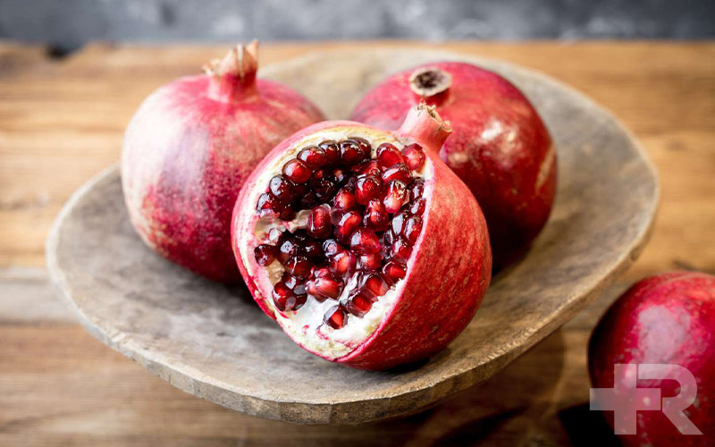 پوست انار دارای خواص متعددی است که مهم ترین آن برای دهان و لثه است.